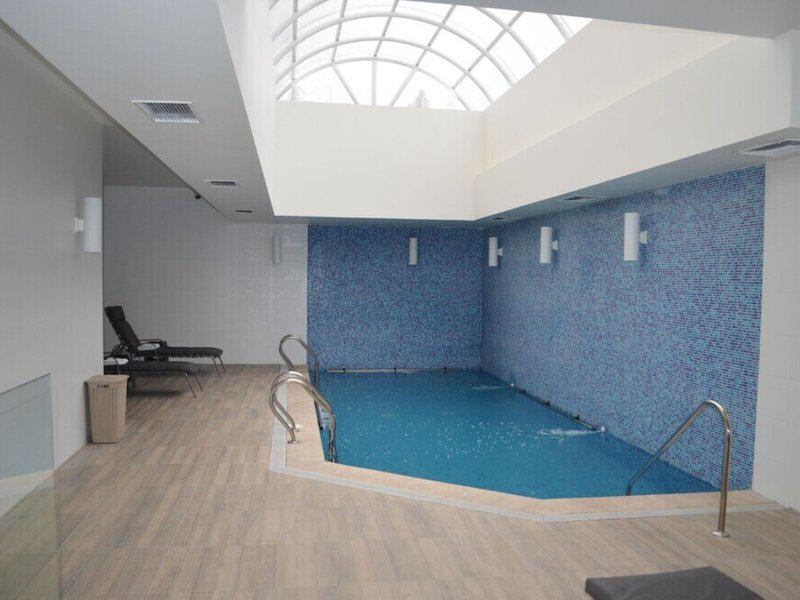 3674F16D6898EBDC256EFCCFFC1709E9