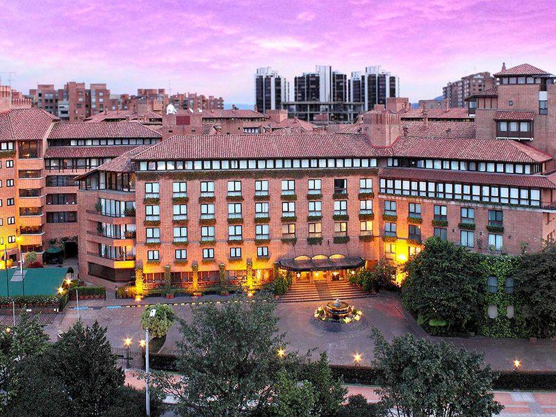 B7FF41EF0A19081C57890BC06C642BAF