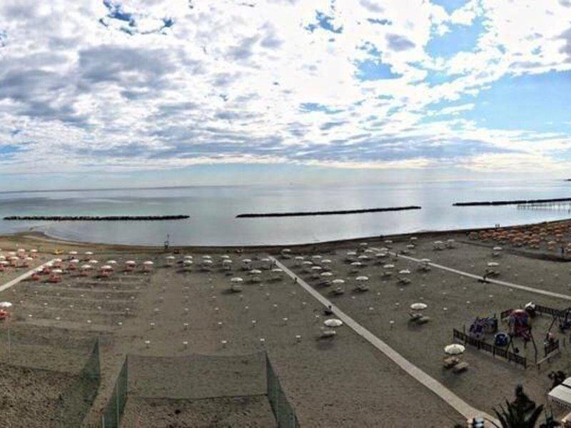 D0B7B82CB5521BCBBE9D6B578E49F81F