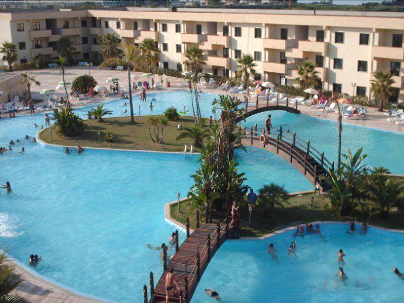 2CA5CEAD72185796C0A001BF776213DA