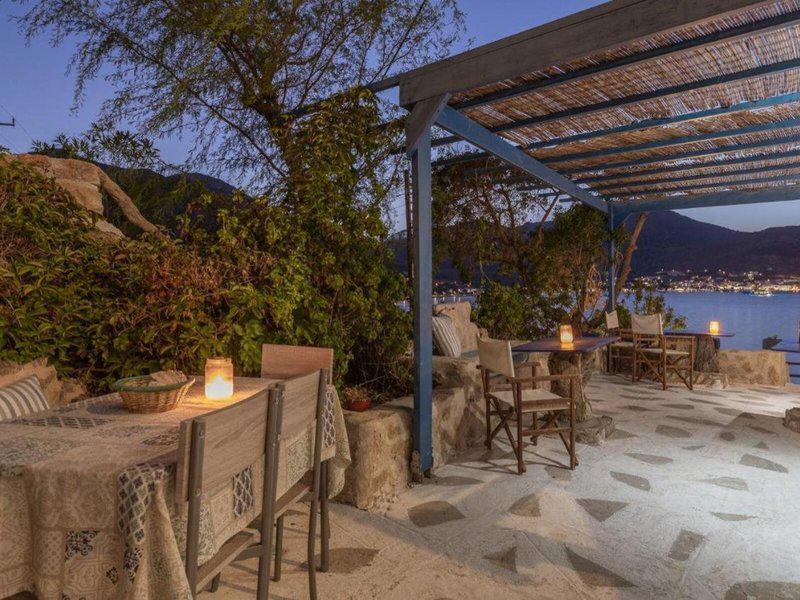 EC6BB2F3DCCCA02BD19B0D9FDD5B15B7