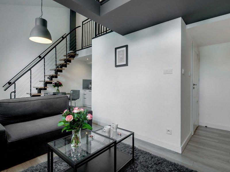 CABF15E03203D7410B983F4C2D83885D