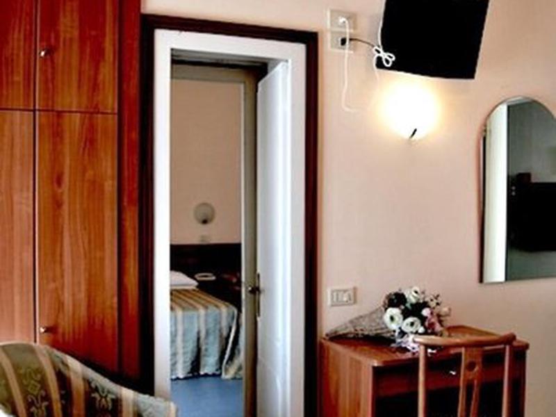 2EFD0DECEA62F43A6238C783D689BE8A