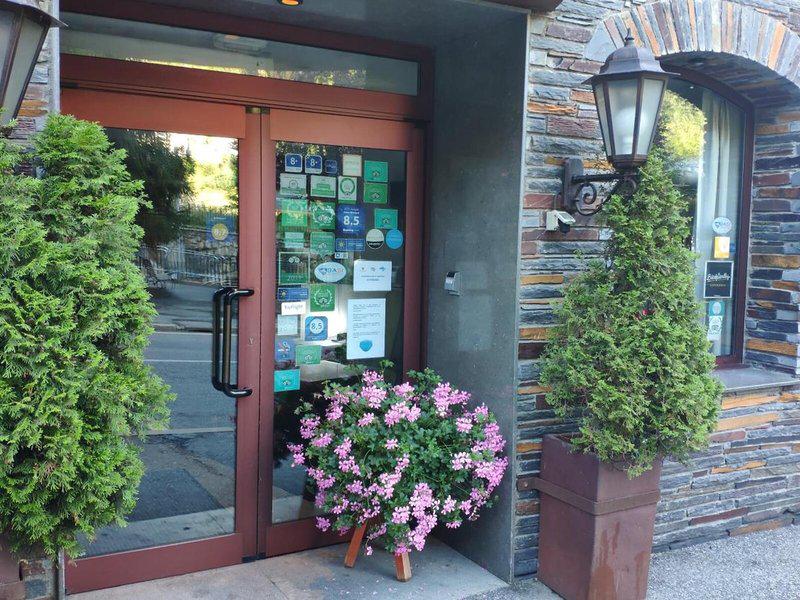 5D37B2E9C40287955FE49EA4156AE536