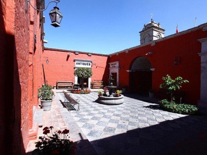 011DAA714E329372AF27CDF118B72C6F