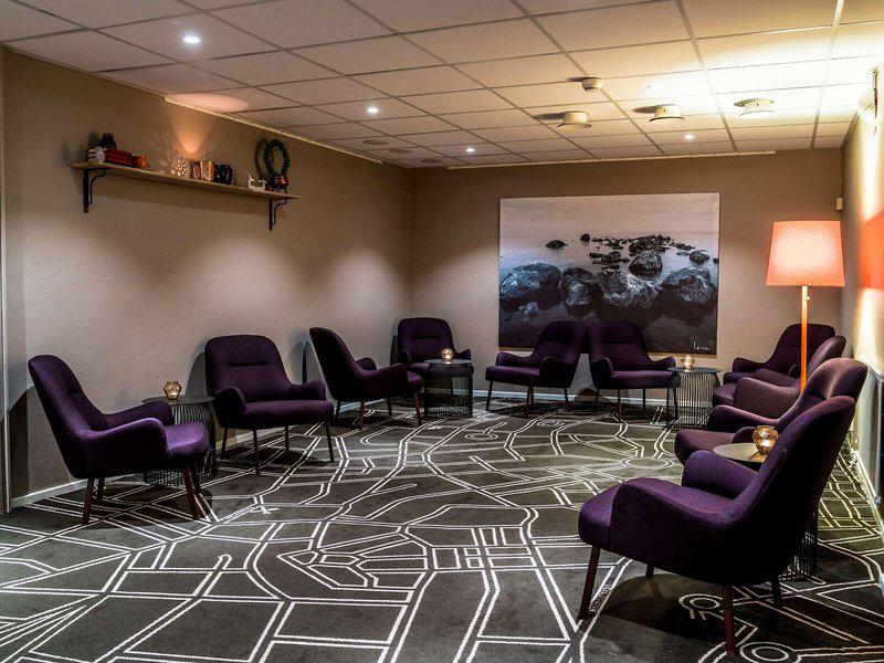 92BCC986BCFEDB1DF68644DE75BD0E9A