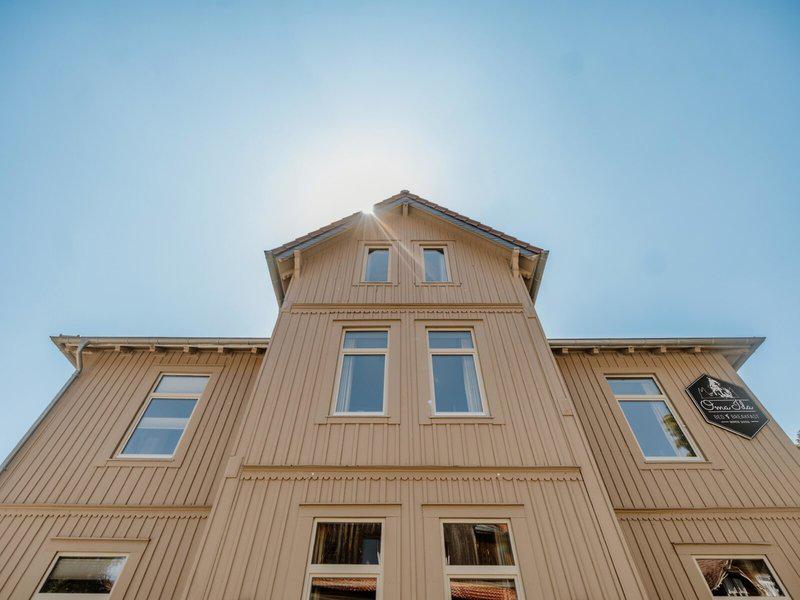 715476DB8387F89EF1453B500E1288A3