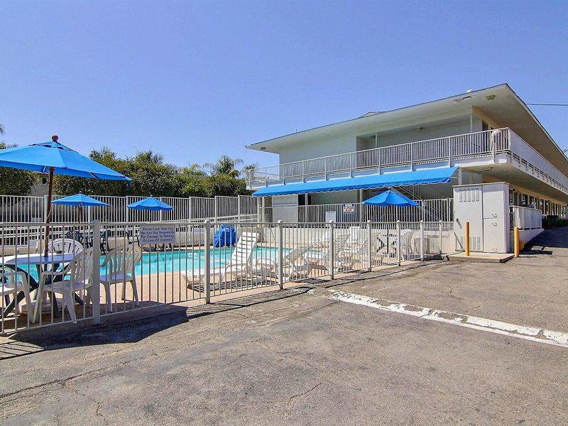 98E02E361DA05945A4F1DD906D607207