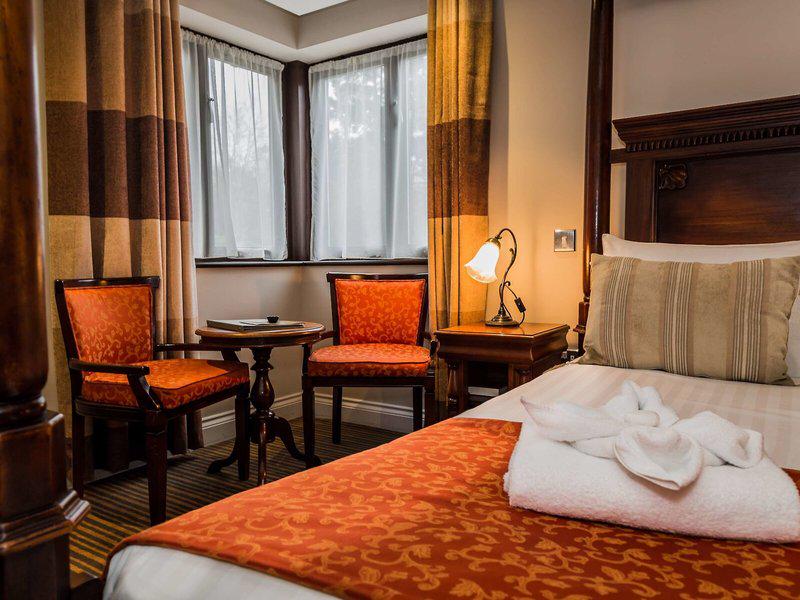 355A1CA05208349C4EBEE5AEB5769E69