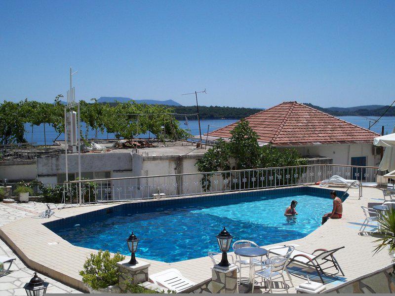 16F25EF7EDBB7E6BC54F888226BEA2BA