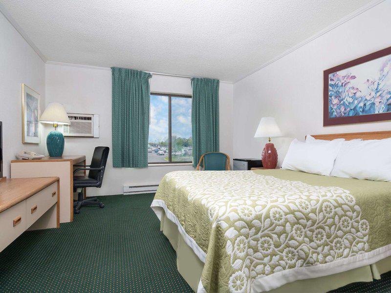 C64DF96F5B2F11D21C3AADB57B3B5A6D