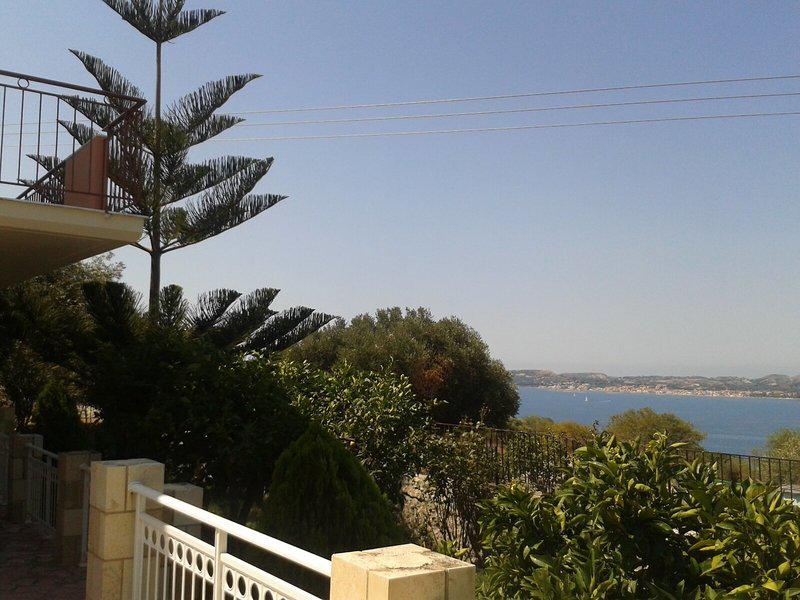 E6153C4B34A3AC66579A21100F96AE7A