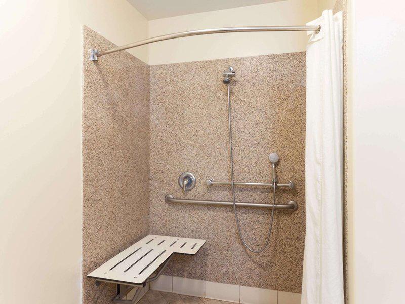 95C3EE2B7F46A5C13732B299657F36FB