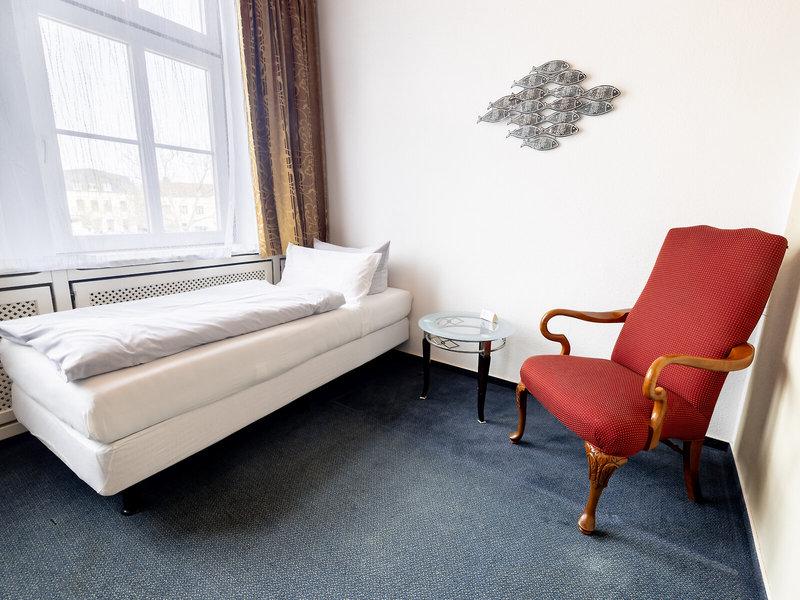 A77FC372DAE4F4BDD0B8AEB0A5AE8F7C