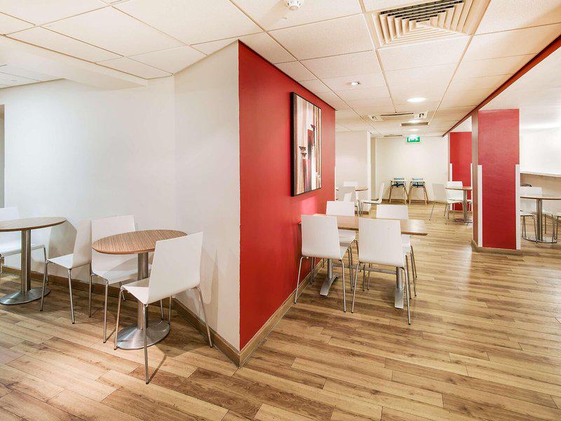 5E684520E9F7E4B7B035F99F114A8608