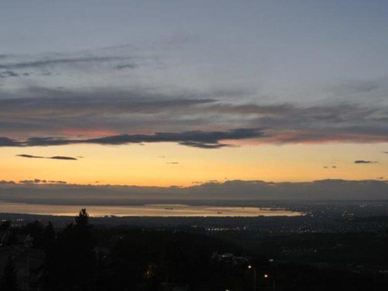 E00E4B9B09097CB885A1AC6C7D0542FE