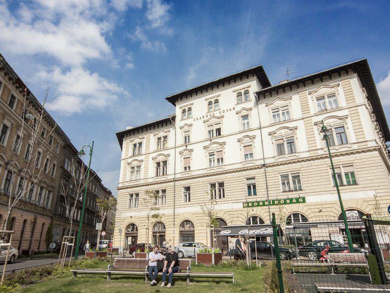 12DC10A0CAFC51A5C8382790632410B9