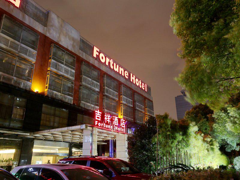 9DF9D324EDE1179ED9617B7CBF248542