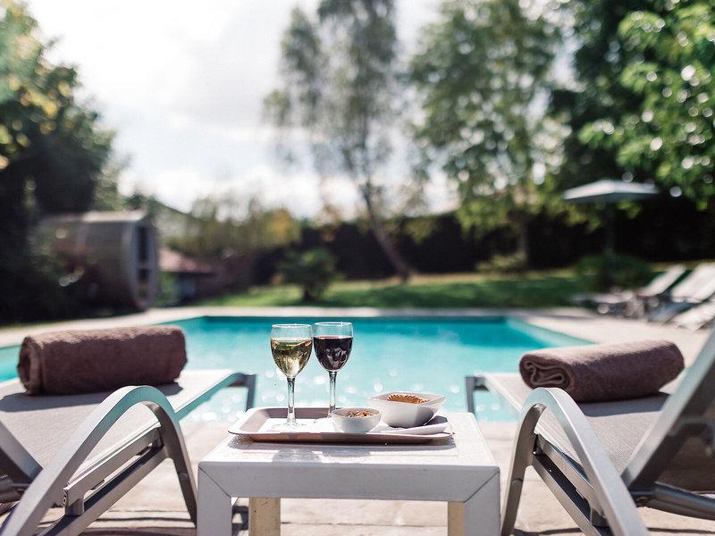 A9EF1DD639704AA6AFED213D80D33B90