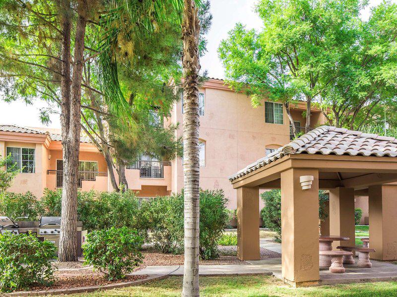 7F3BD44049B9C448C3789249959A423E