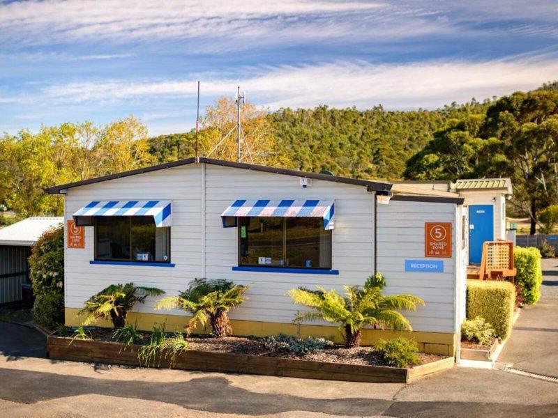 ADC6F792F974A03B42A8F6FA220A5CD9