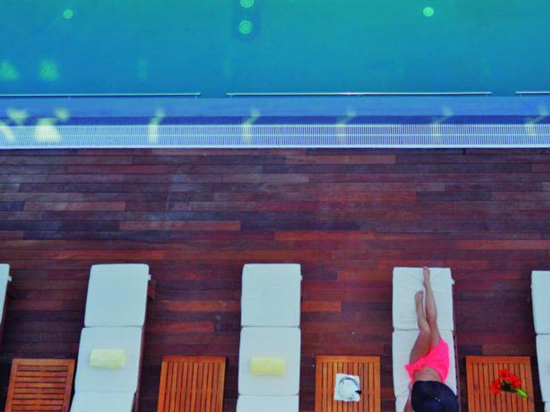 2B1A01EE59270EEF46E60BCCEF082340