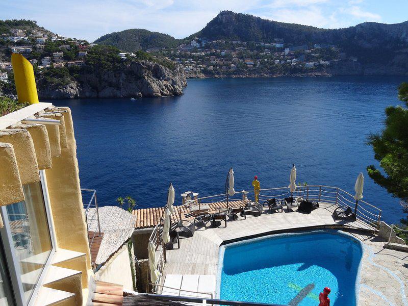 C07EDED171E4317EAA597EA6772CA2EE