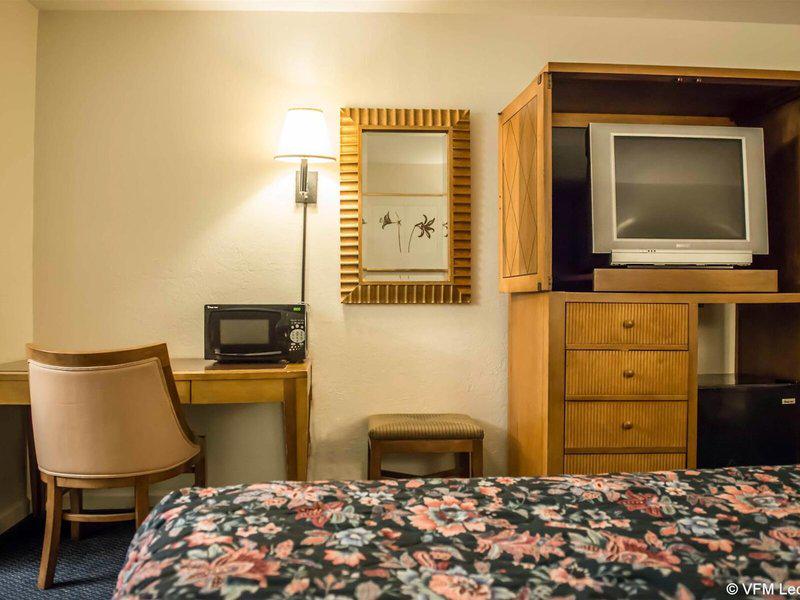 A8698536BF09977463E64043D49D9EC3