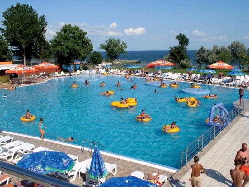 5CFCDFB85DFEBBAF33765553EAC8AFFC