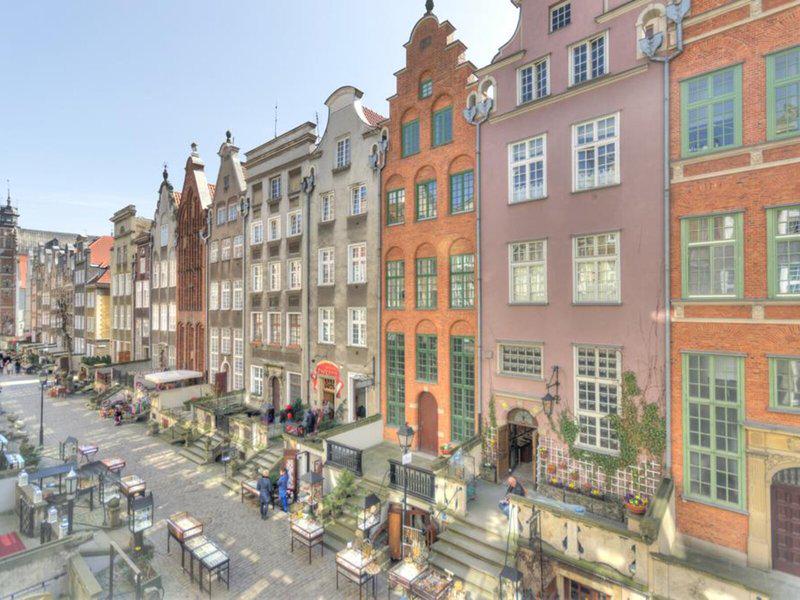 93B72018AC10824378DEB7C4C02F5FF7