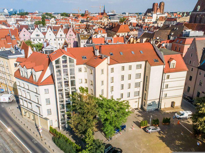 EE9A76B4845C26FE8095AB5BE787FFE6