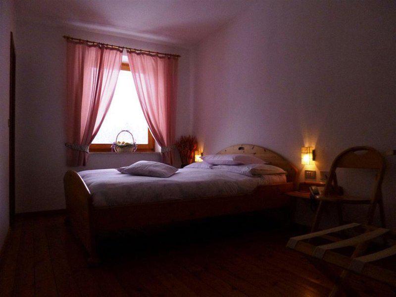 9810447AEF3C86F6737933F811632522