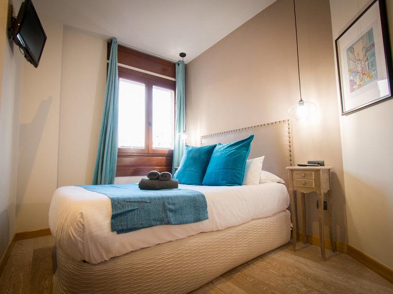 10843FE8524B13818ABEA1D706C5C26E