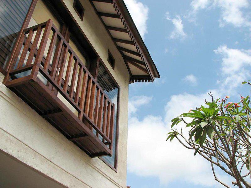 4618E9787545F6473DB1CF7A22CB346E