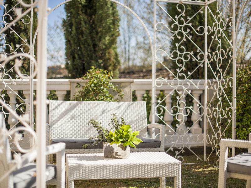 B61310119D01644DDDD8C68C3C44701C