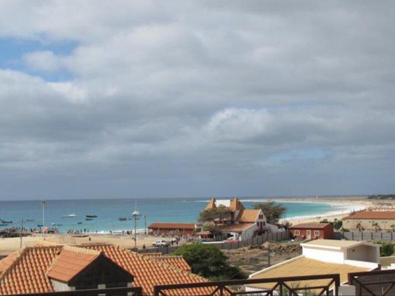 0F2872BCCD2B494D4ABADB475FC0B990