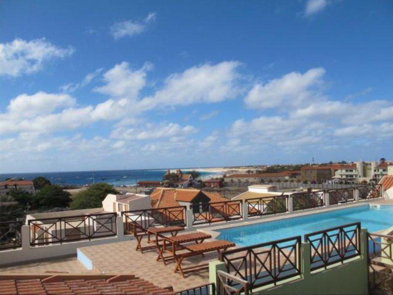 352901BFE709265051410F732E8D0843