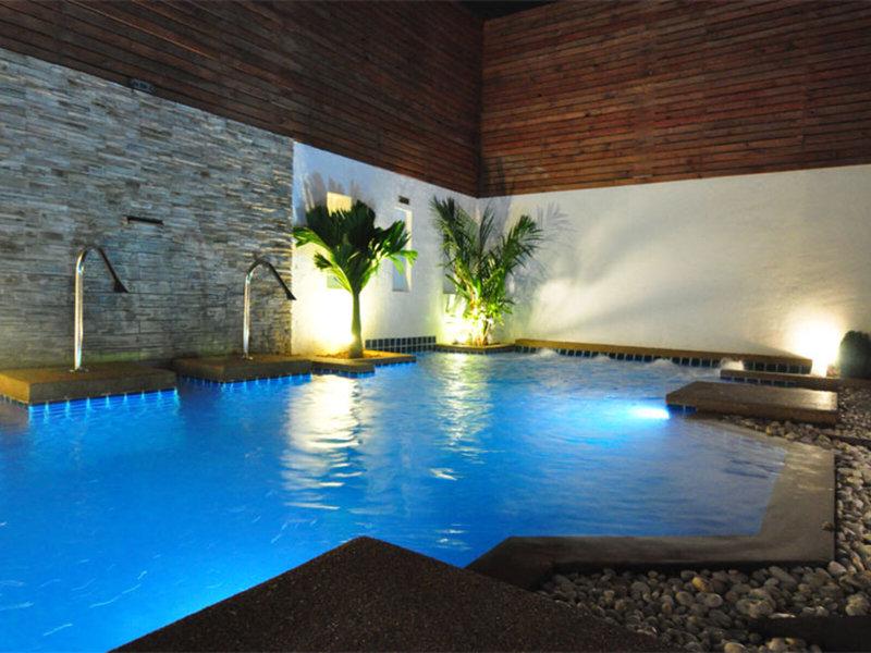 67AB65AEB19E46946DF3C25AD835D17A