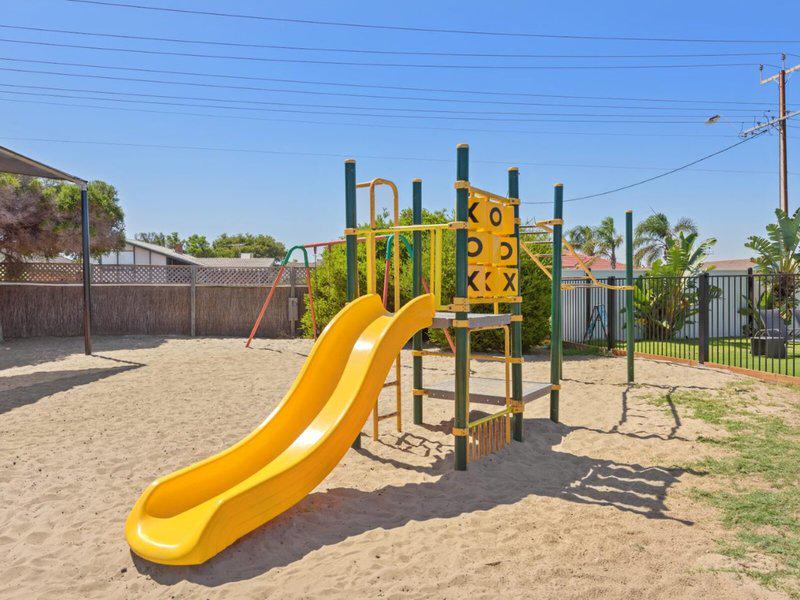 708D92FD0244D83D8FD5FDFA1FE3A830