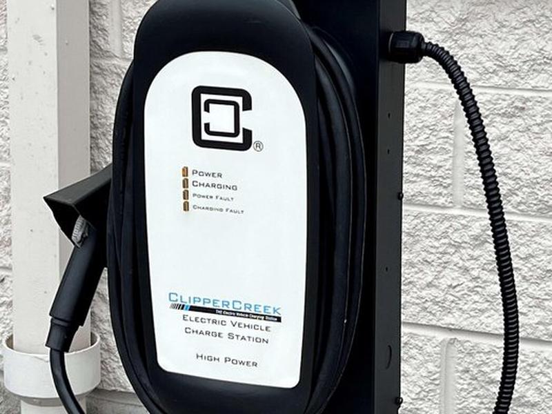 D277395C00945E46B7A3329673D94A8B