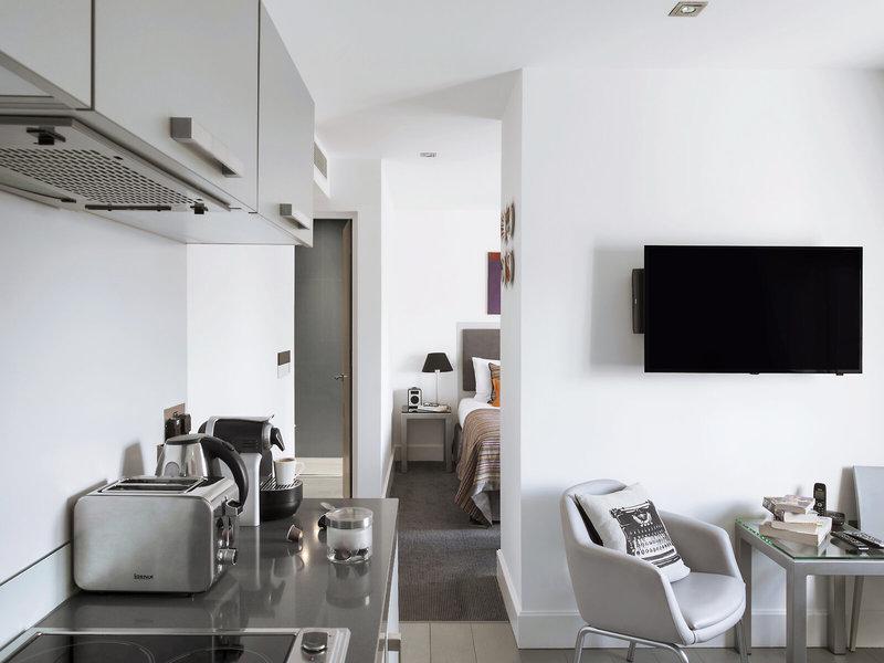 E1304937D20124313AD6E759555306AB