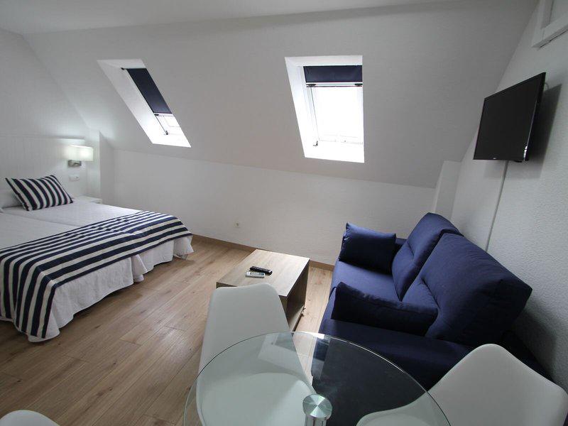 79E01AC23C7BAB824E5911FB7E7730A2