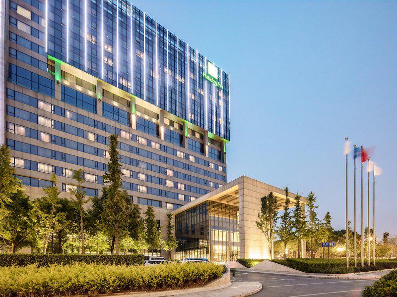 ADB756D4C970BCFC16E5E25E80A8EFF1