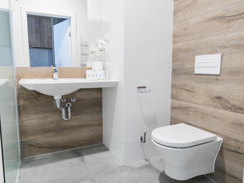 E5D011782F25C5E269AAF1A8404A8815