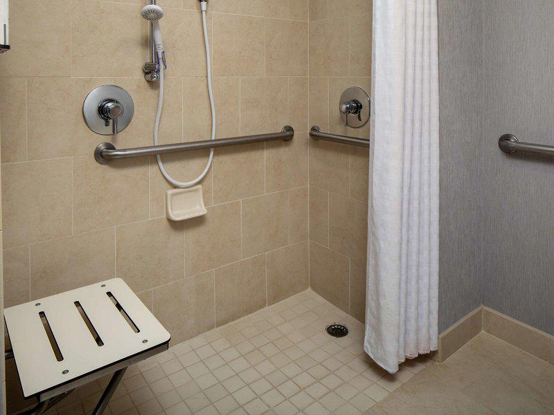 E0FEC6D8EE20B97FC9E8D58569DF7449