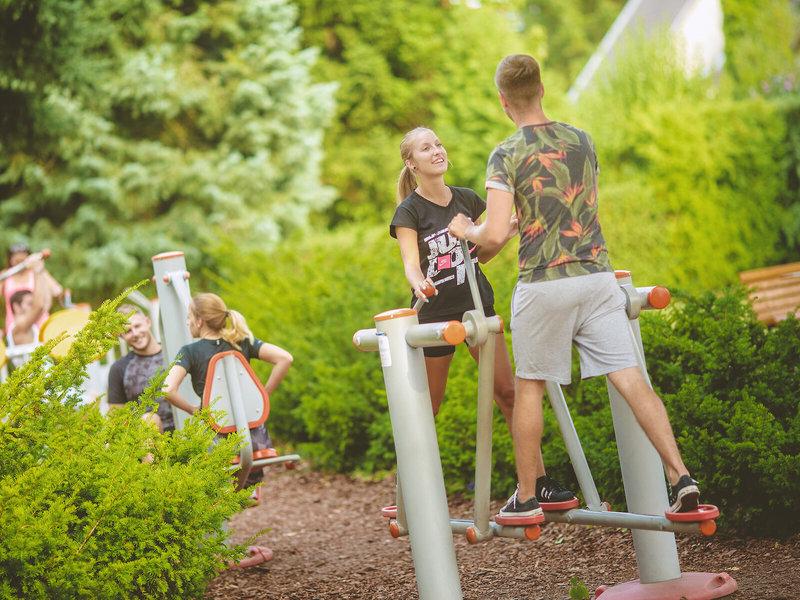 F7C198B9517F7C6D07C560AD2BA16283