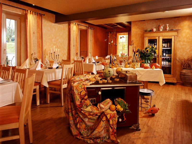 25E6844A2A2B48E687F376DD1F2DAB56