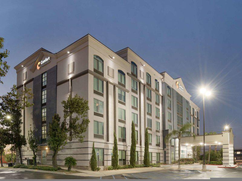 706DDA76BF9F88AA7D6466174403BA96