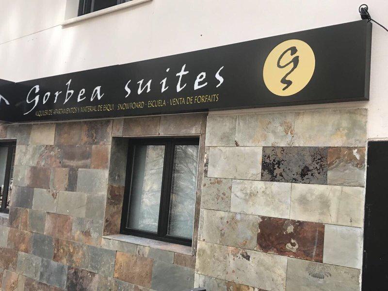 533626B8B1AF8378CCEEE962E14B5FE4