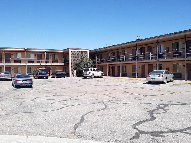 2BEA221D92531A76B5563B4A9E18F44E